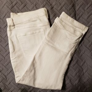 OLD NAVY Cropped Sweetheart Jean's- 12